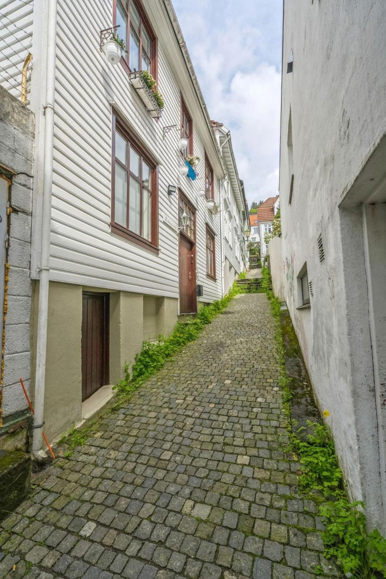 Апартаменты Bryggen // Floyen Living Берген Экстерьер фото